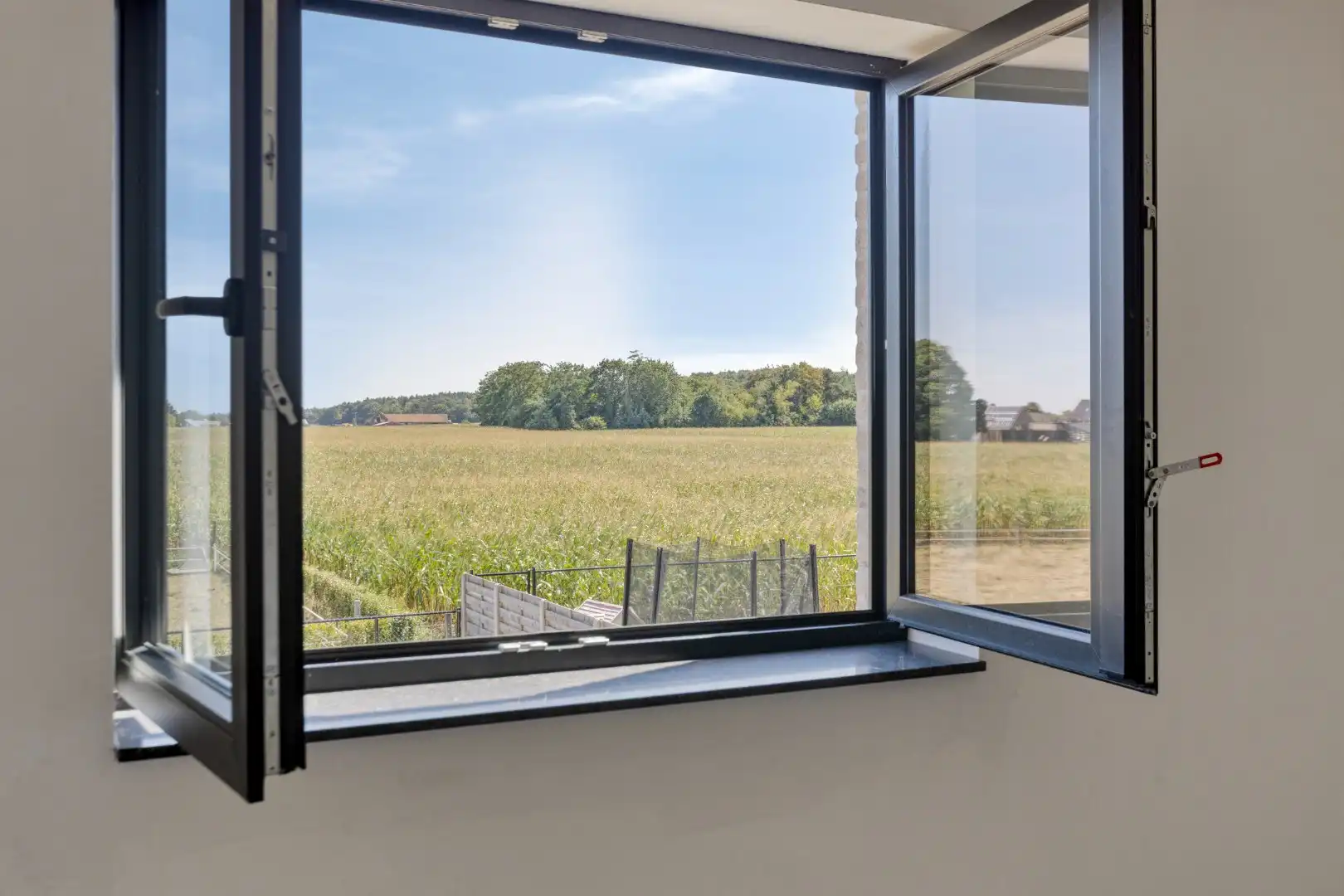 Nieuwbouw-woning in landelijke stijl met 3 slpk op 3 a 82 ca. foto 20
