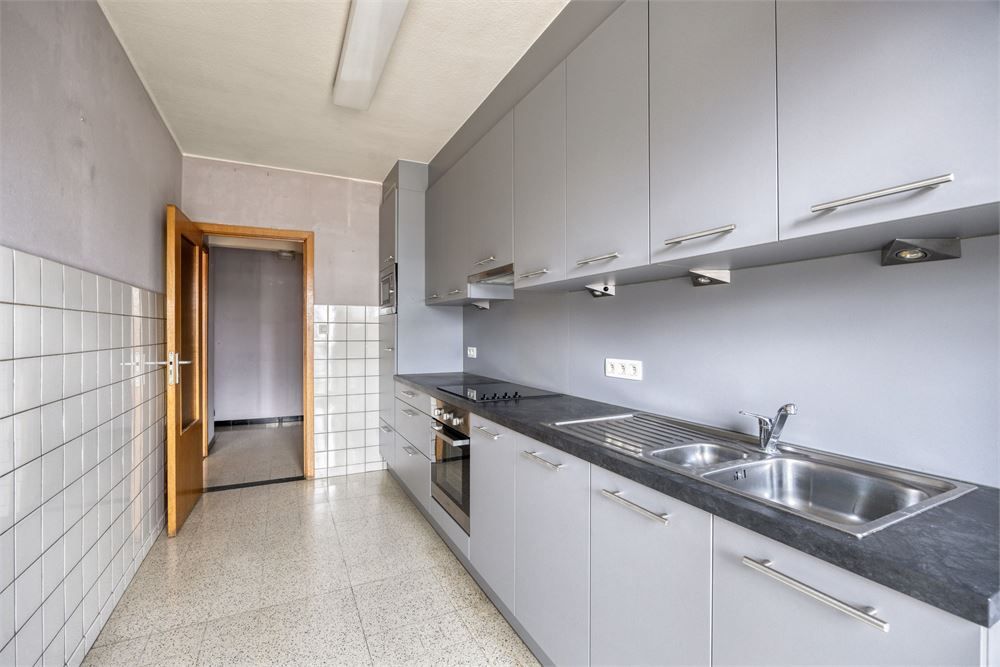 Ruim appartment aan de stadsrand foto 8