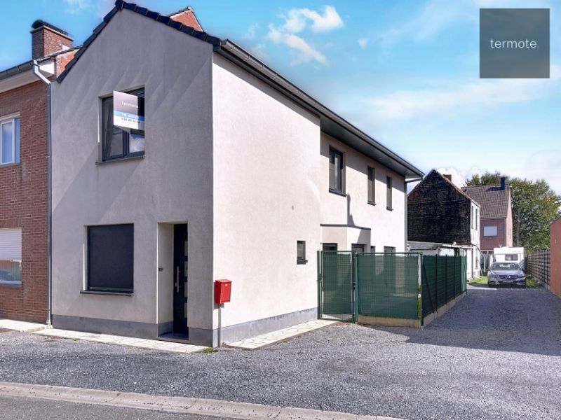 Woning - HOB foto {{pictureIndex}}