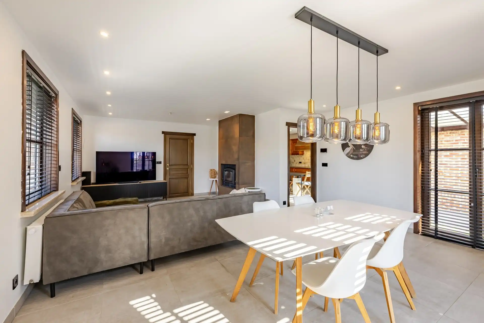 Prachtige woning met 3 slks, garage en tuin foto 4