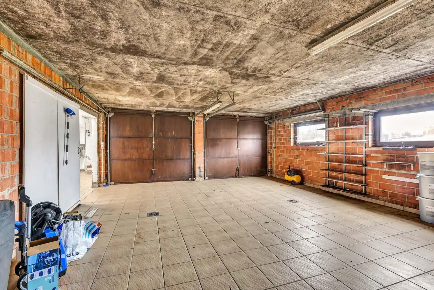 Uitzonderlijk ruime (handels) woning (300 m²) met atelier, dubbele garage en diepe tuin in Denderleeuw foto 22