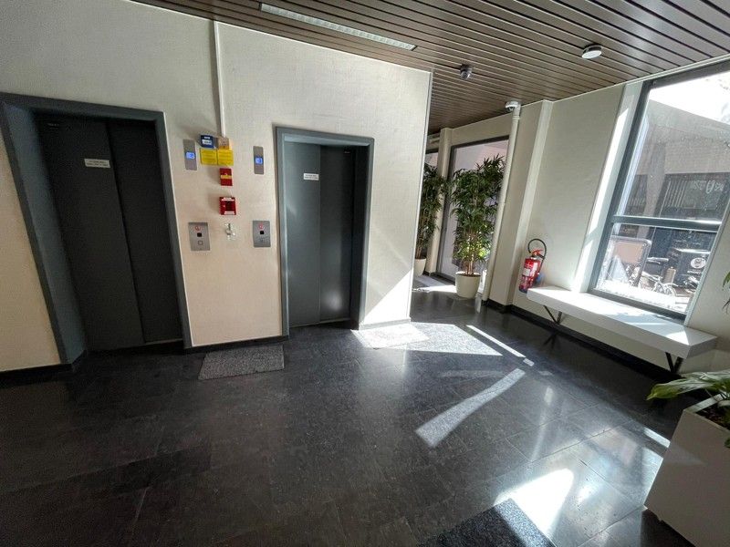 GEMEUBELDE STUDIO IN HET STADSCENTRUM foto 8