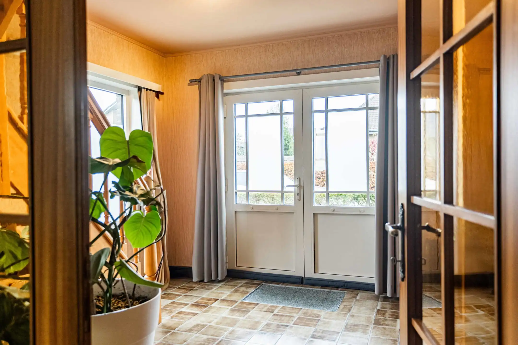 Instapklare gezinwoning op centrale ligging te Oudenaarde foto 4