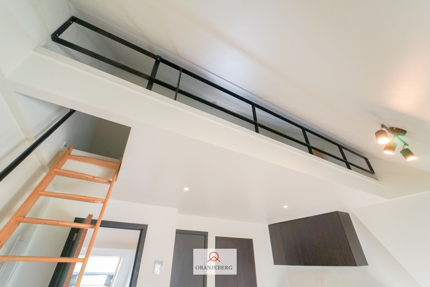 Woonst met mezzanine te huur vlakbij Gent centrum foto 9