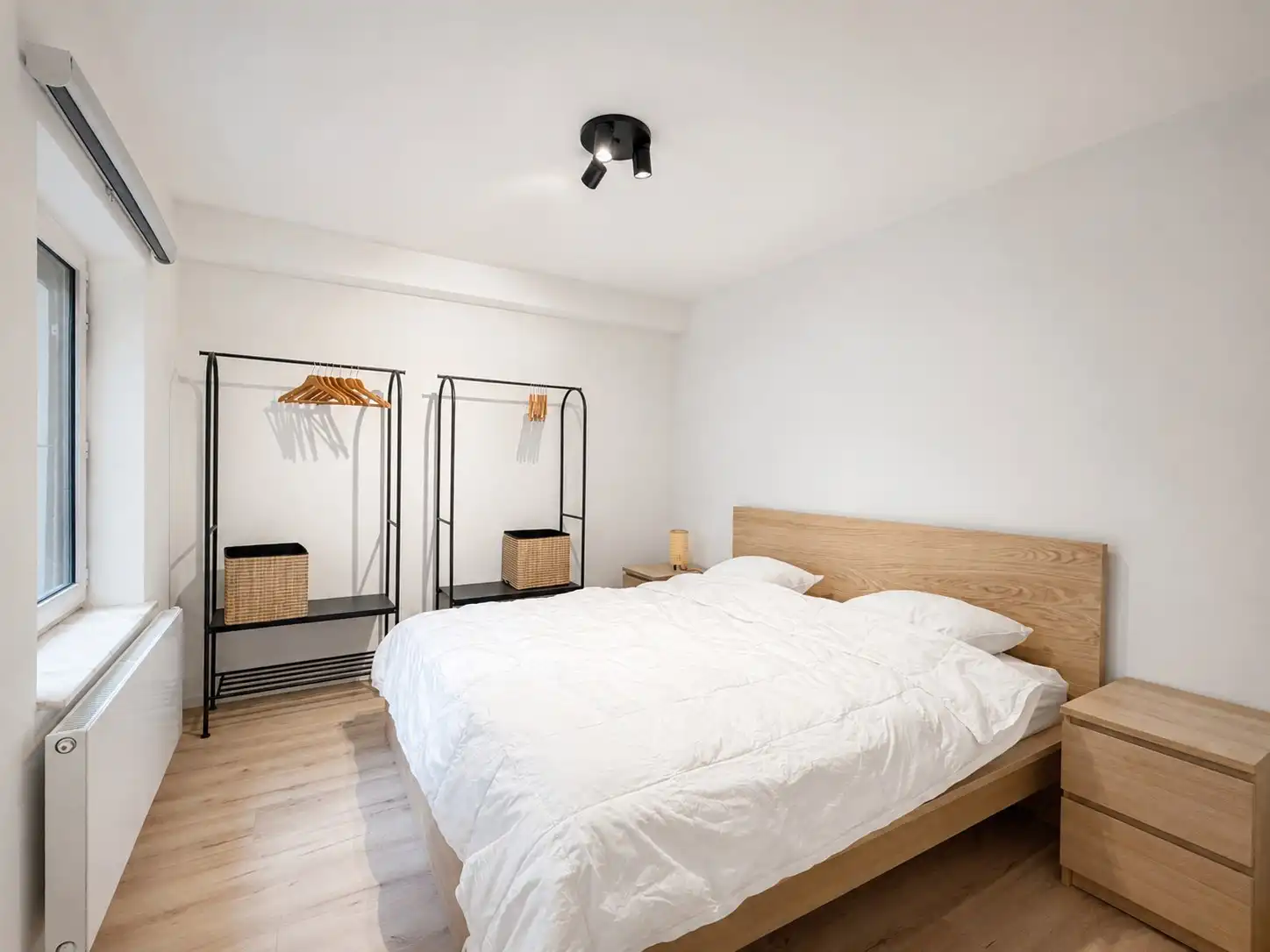 Instapklaar appartement net achter de Zeedijk van Heist foto 12