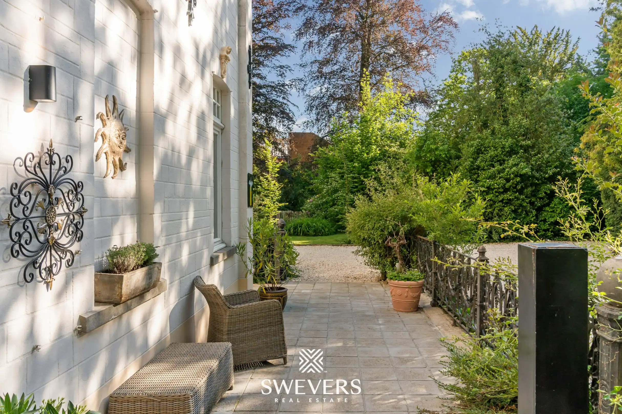 Belle-Epoque parel met 5 slpk in een park op 7.133m² foto 42