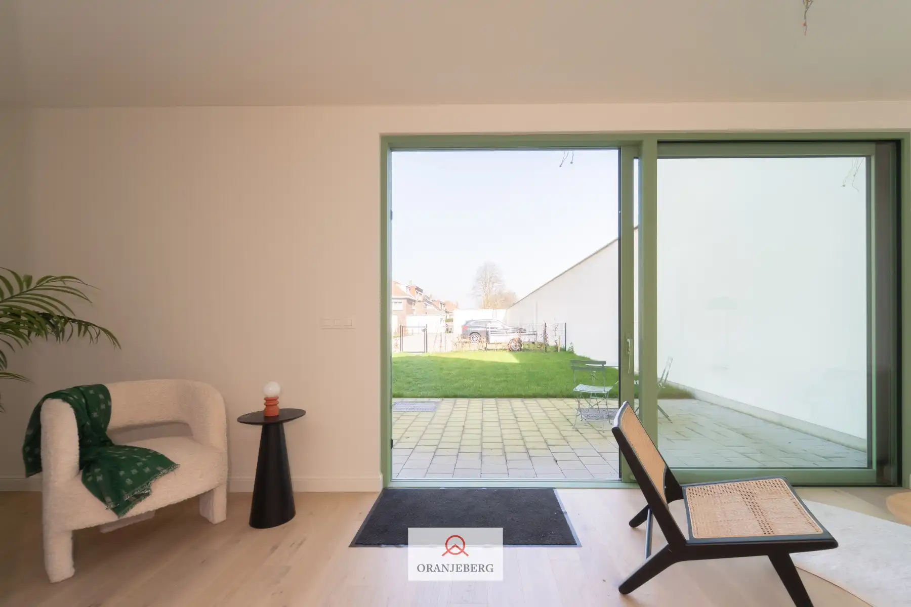 Ruime woning met 4 slpk's en tuin foto 9