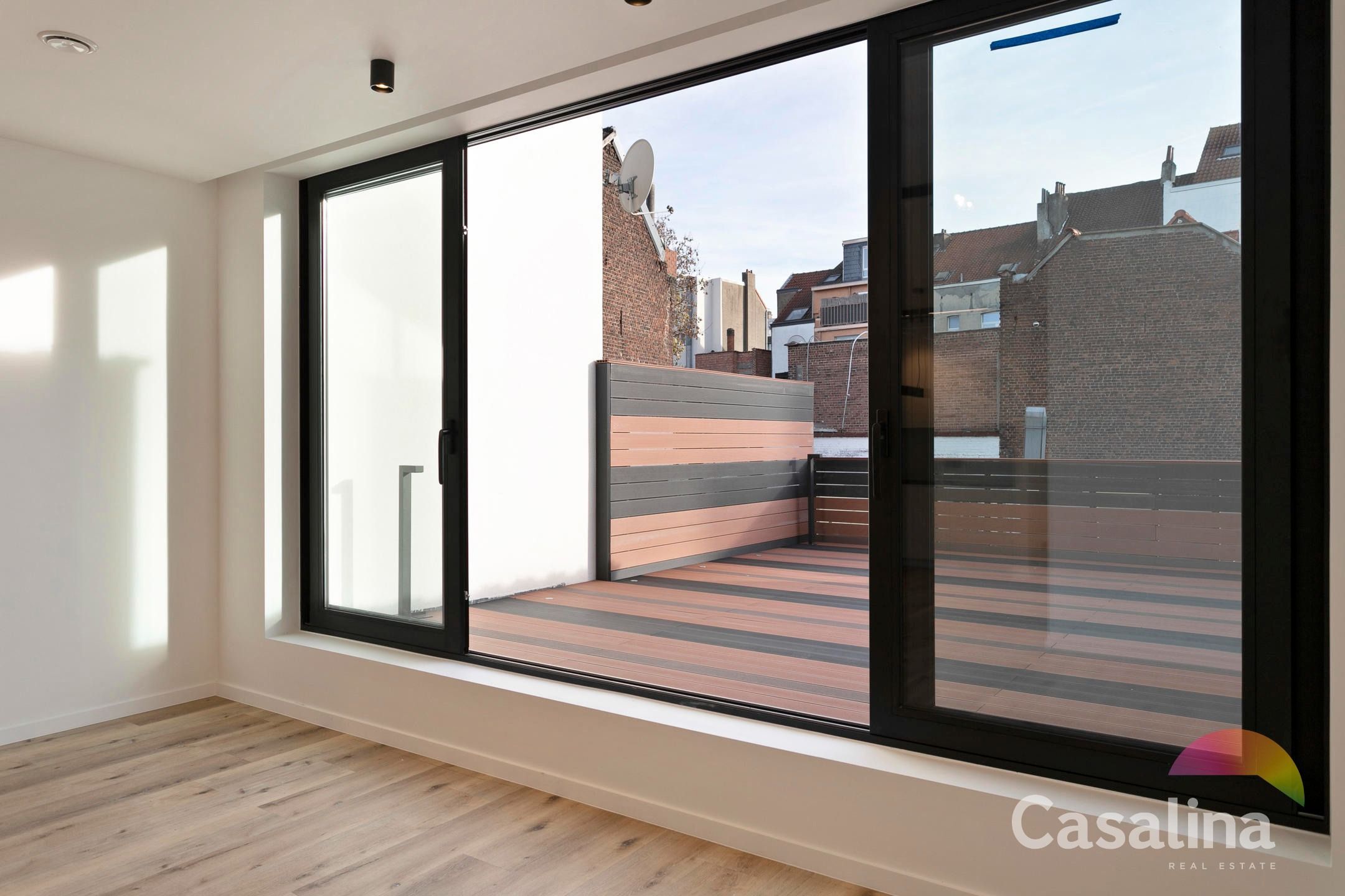 Prachtig high-end renovatieproject - 1 slpk met groot terras foto 16