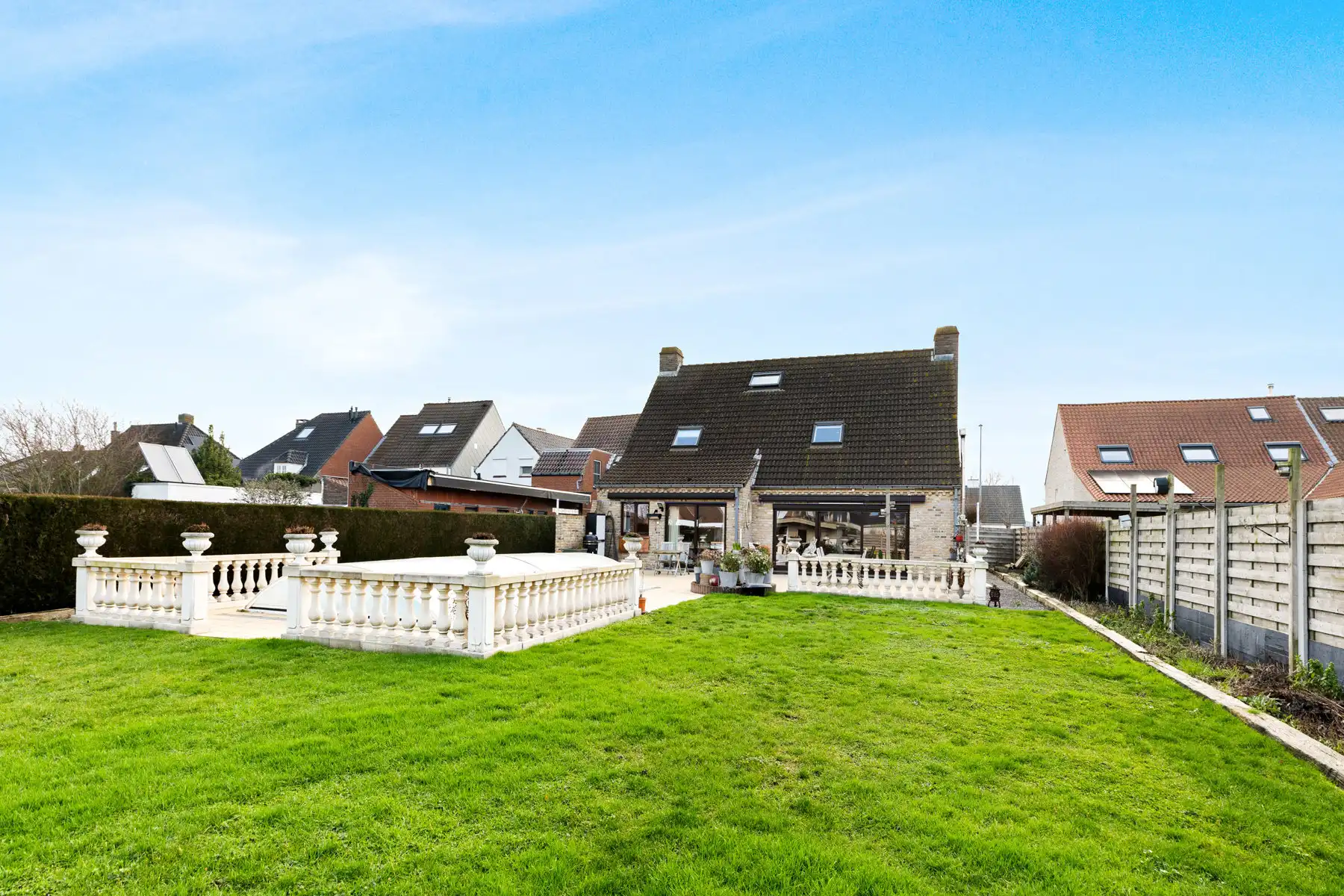 Exclusieve woning met 270 m² comfort op perceel van 998 m² foto 22