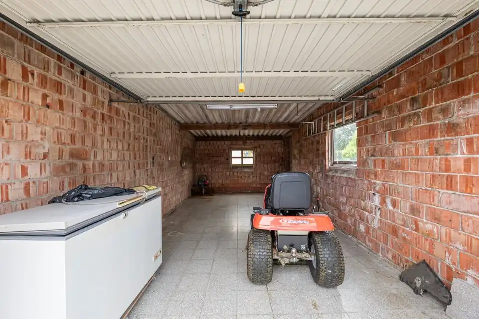 TE RENOVEREN GEZINSWONING MET GARAGE IN HET CENTRUM VAN GINGELOM foto 26