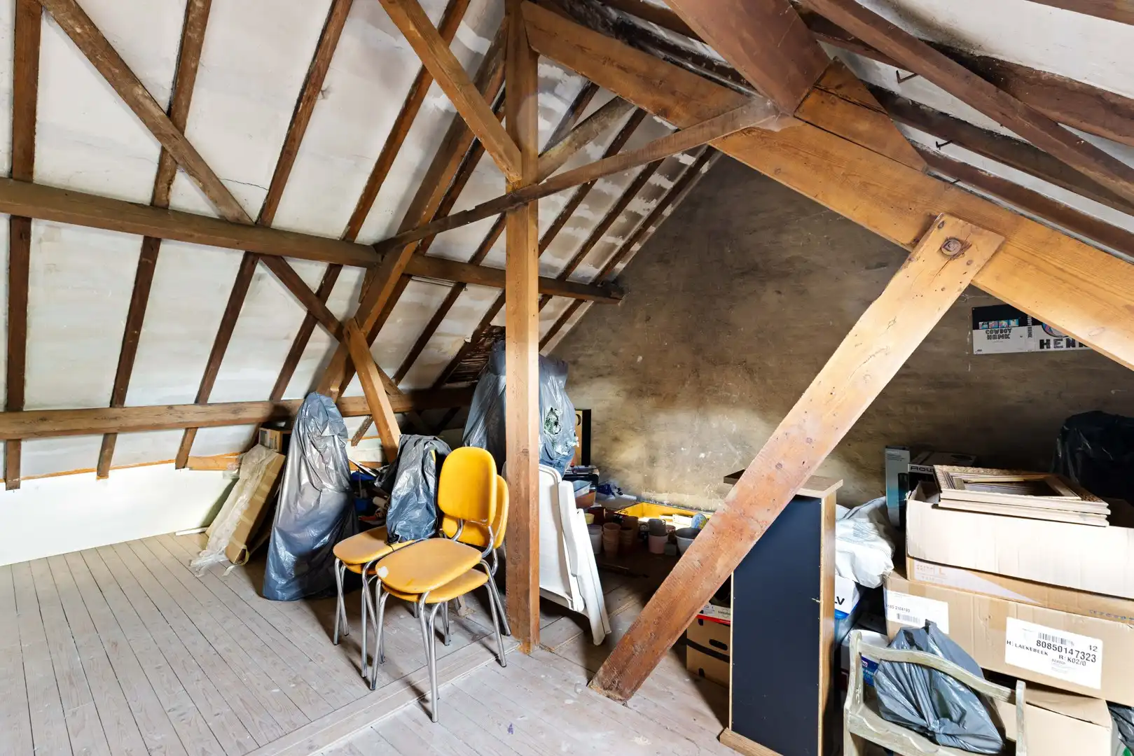 Interessante opbrengsteigendom met handelsgelijkvloers en duplexappartement in hartje Izegem foto 19
