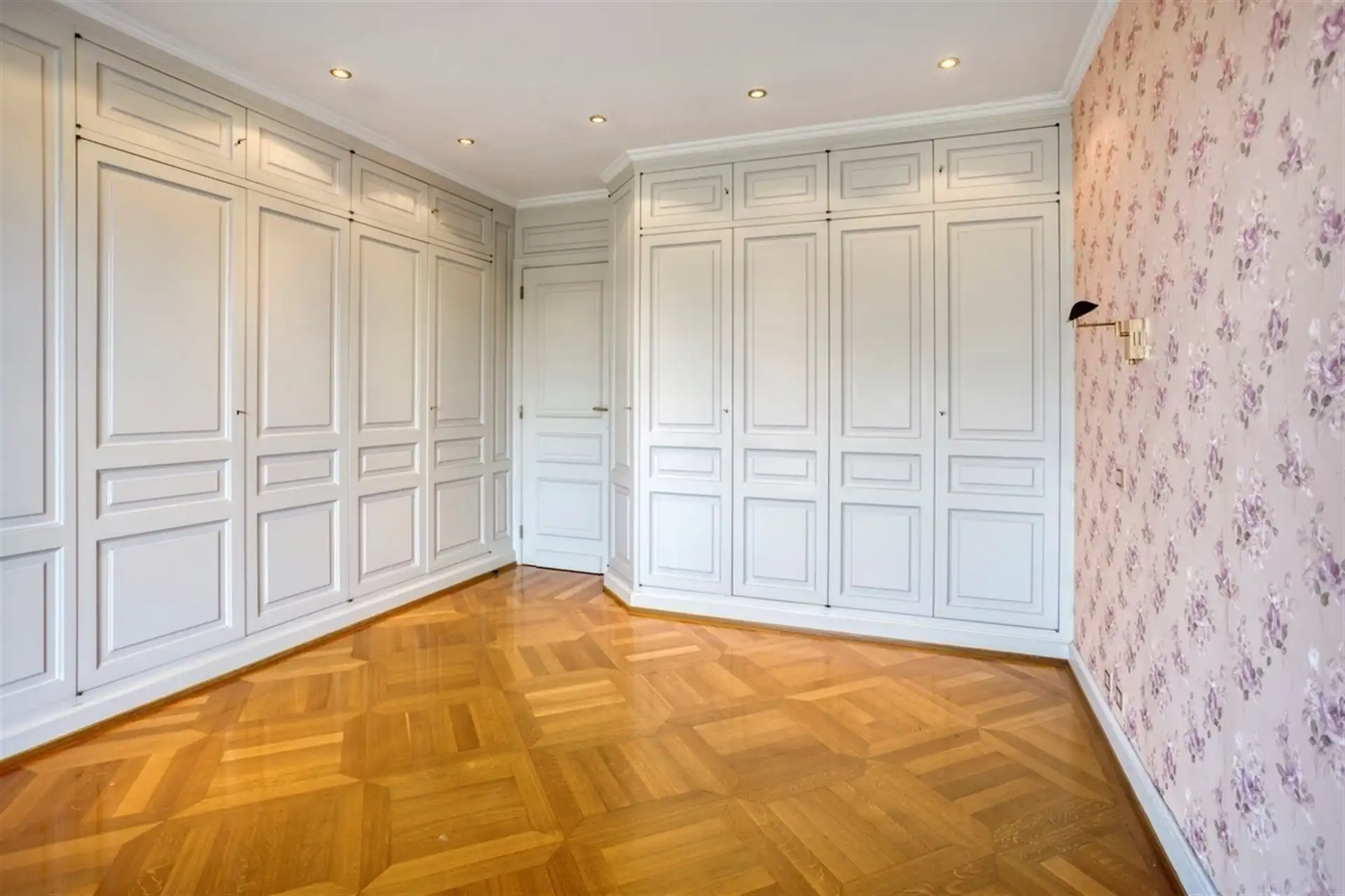 Prachtig penthouse in authentieke stijl, met prachtige afwerkingen. foto 10