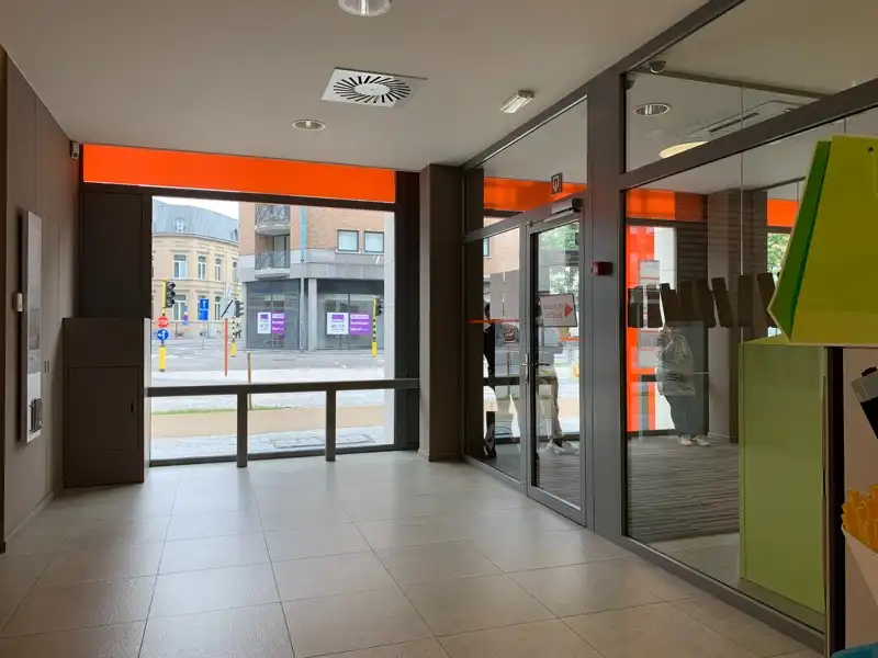 Instapklaar handelsgelijkvloers Te Huur en Te Koop foto 5