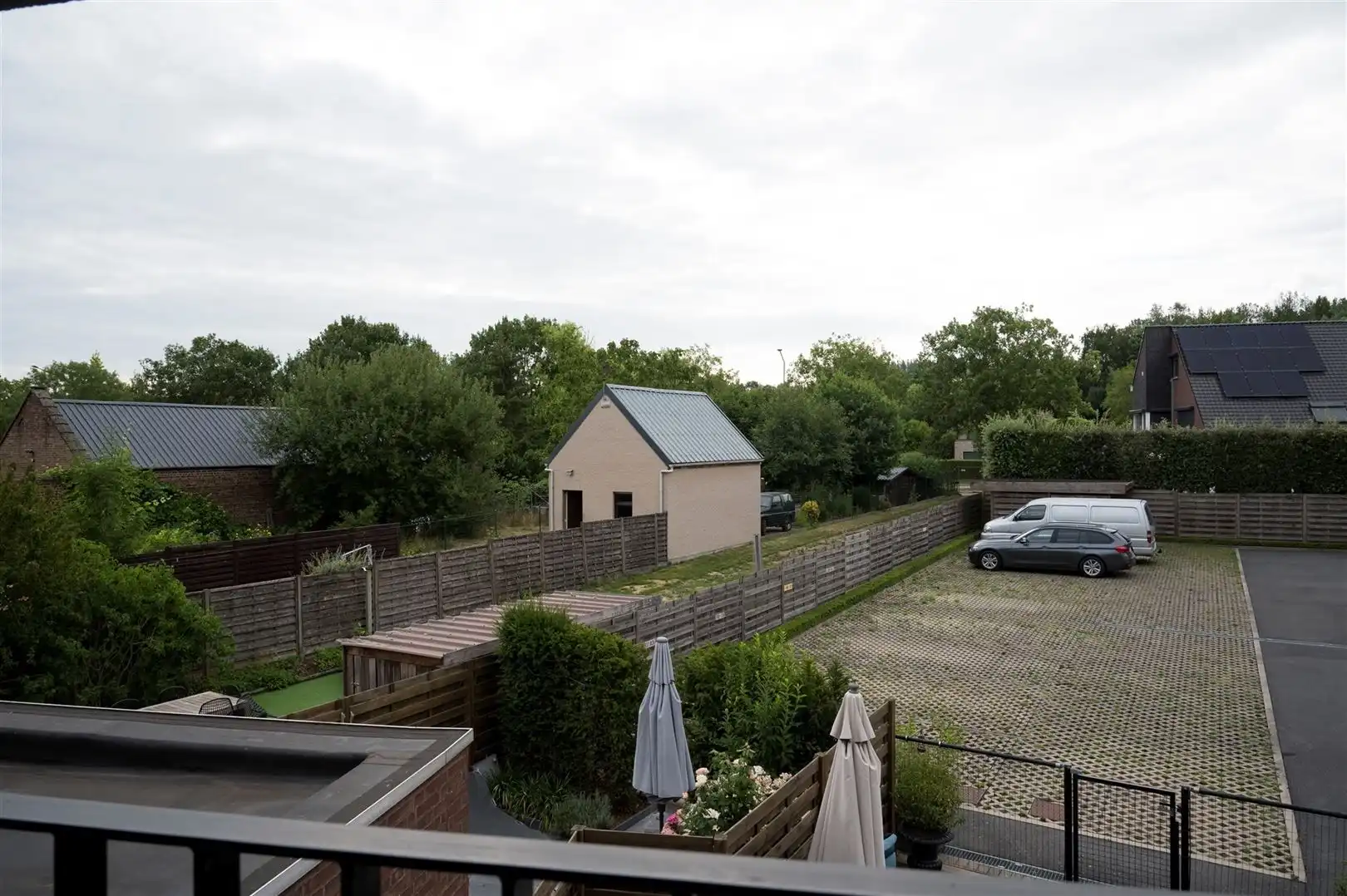 Appartement  TE HUUR aan de stadsrand van Oudenaarde. foto 14