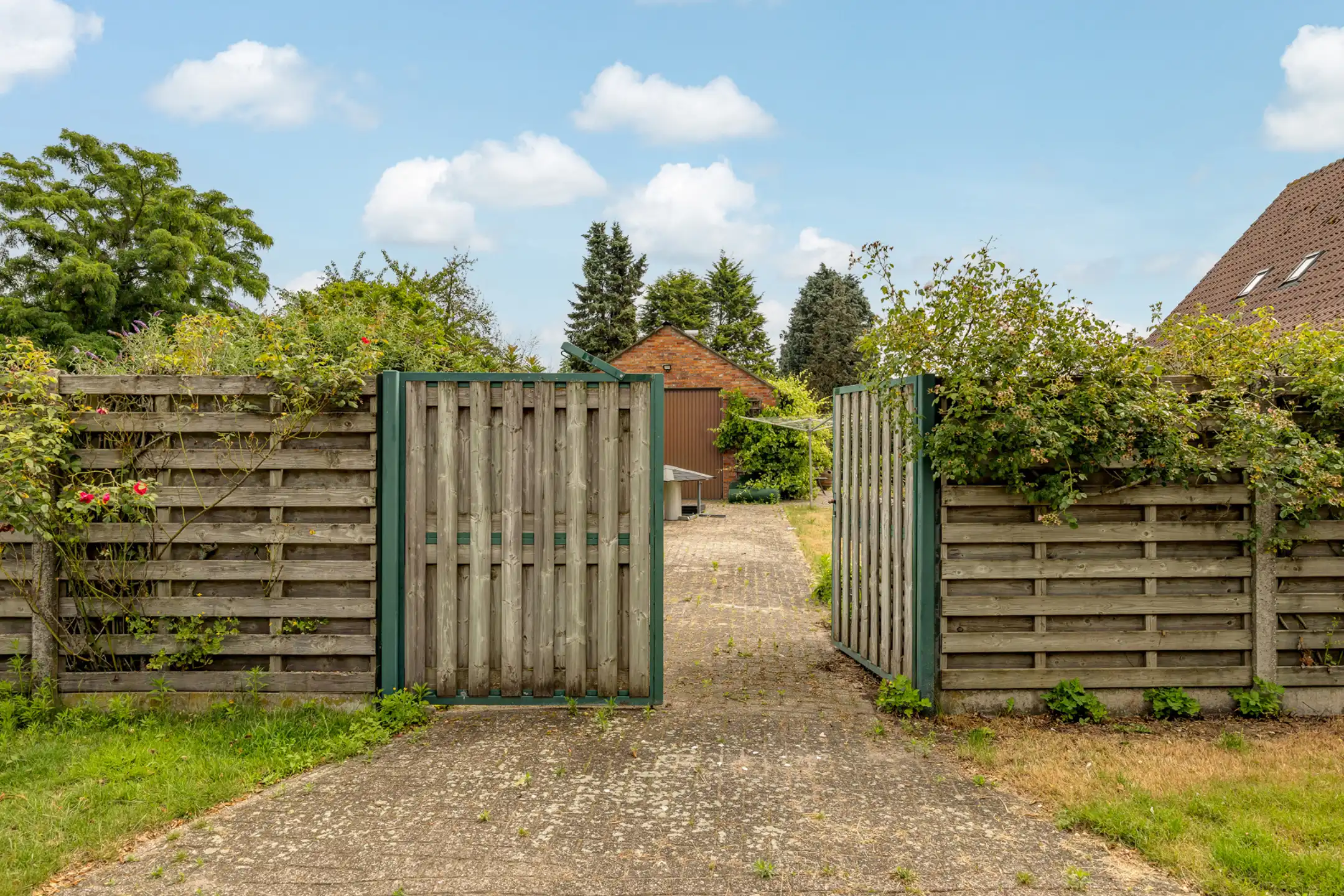 Instapklare woning met 4 slaapkamers op 865 m² foto 31
