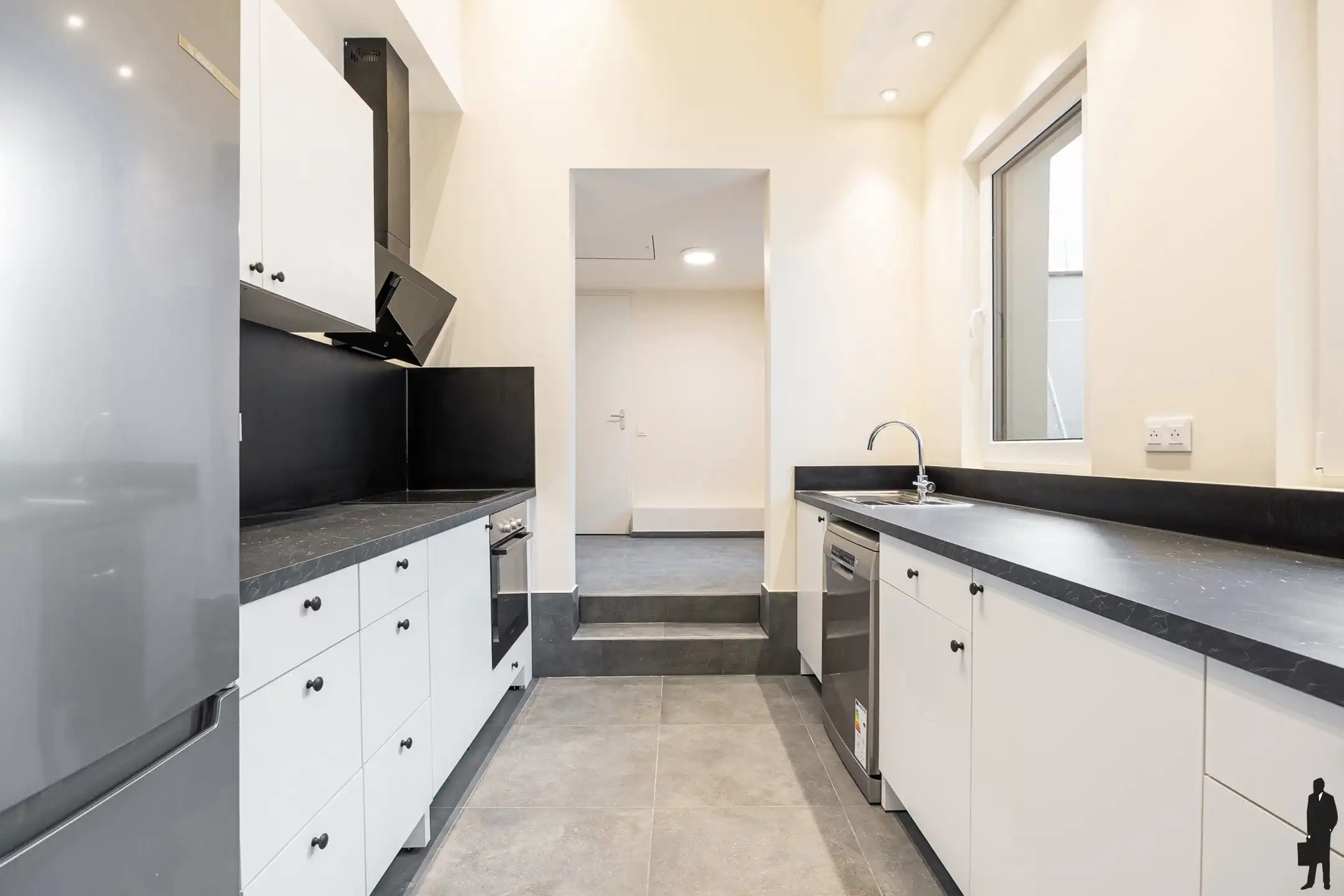 Volledig gerenoveerd stadswoning met 4 slpk en stadstuin! foto 6