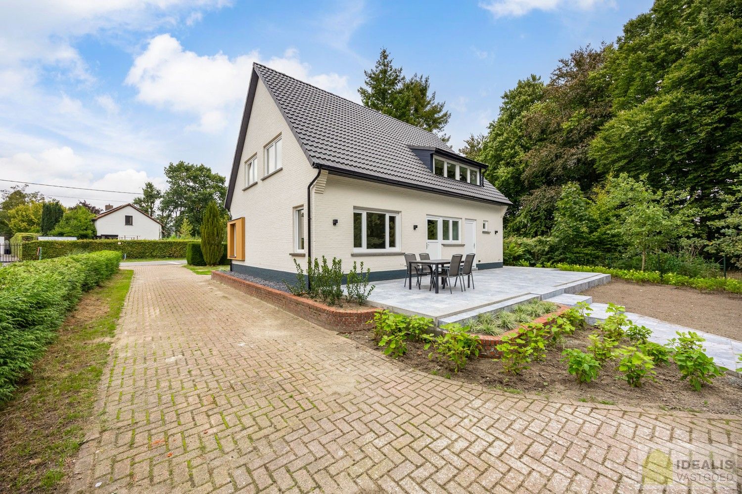 PRACHTIG GELEGEN EN INSTAPKLARE VILLA IN NIEUWBOUWSTAAT! foto 43