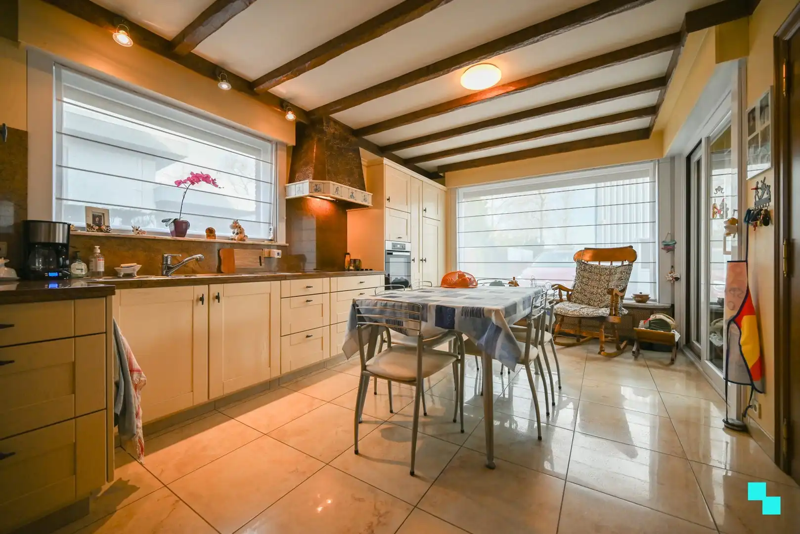 Ruime woning met loods gelegen nabij het centrum van Izegem foto 10