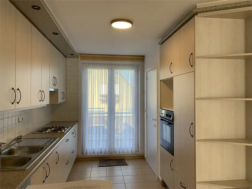 Lichtrijk appartement met 2 slaapkamers te Torhout (Don Bosco) foto 4