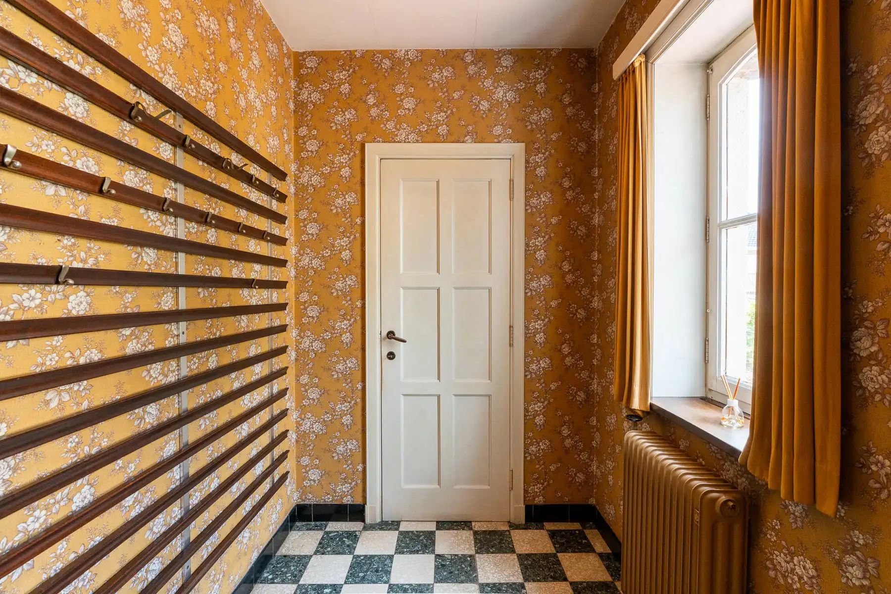 Karaktervolle open bebouwing op een prachtig groen perceel foto 5