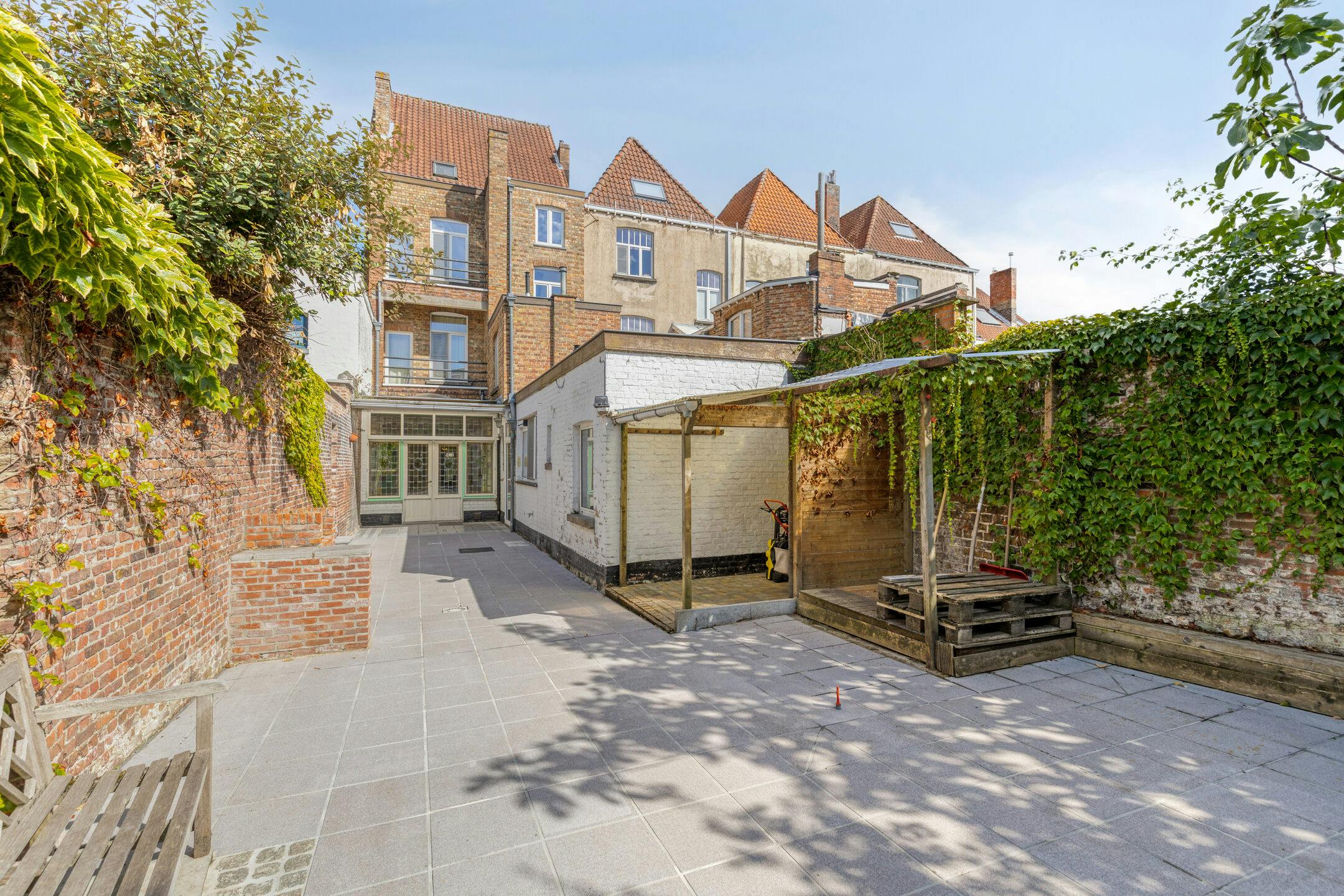 Prachtige herenwoning met 4 slaapkamers te koop in Brugge  foto 10