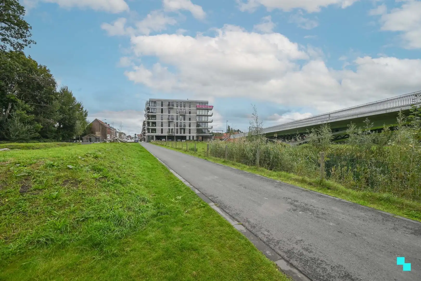 Luxe penthouse nabij centrum Ingelmunster foto 29