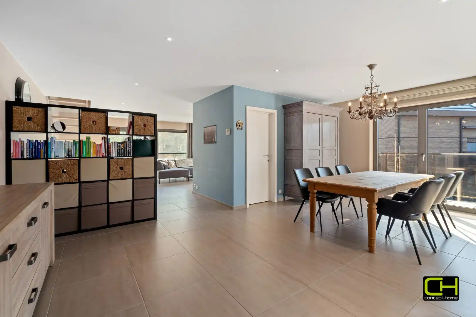 Ruim appartement met twee slaapkamers te koop in Lovendegem foto 5