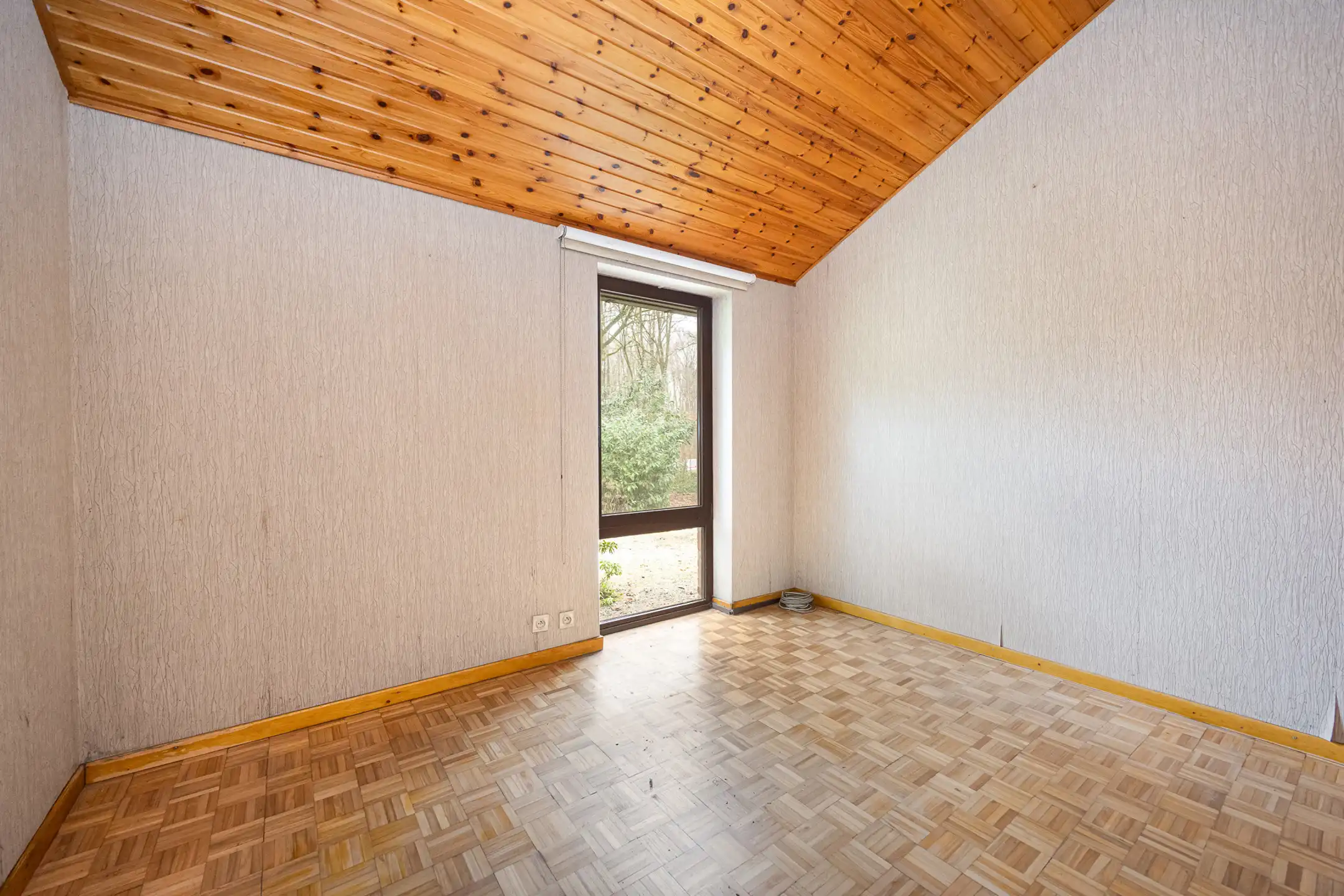 Te renoveren laagbouw gelegen op groot perceel te Merksplas. foto 18