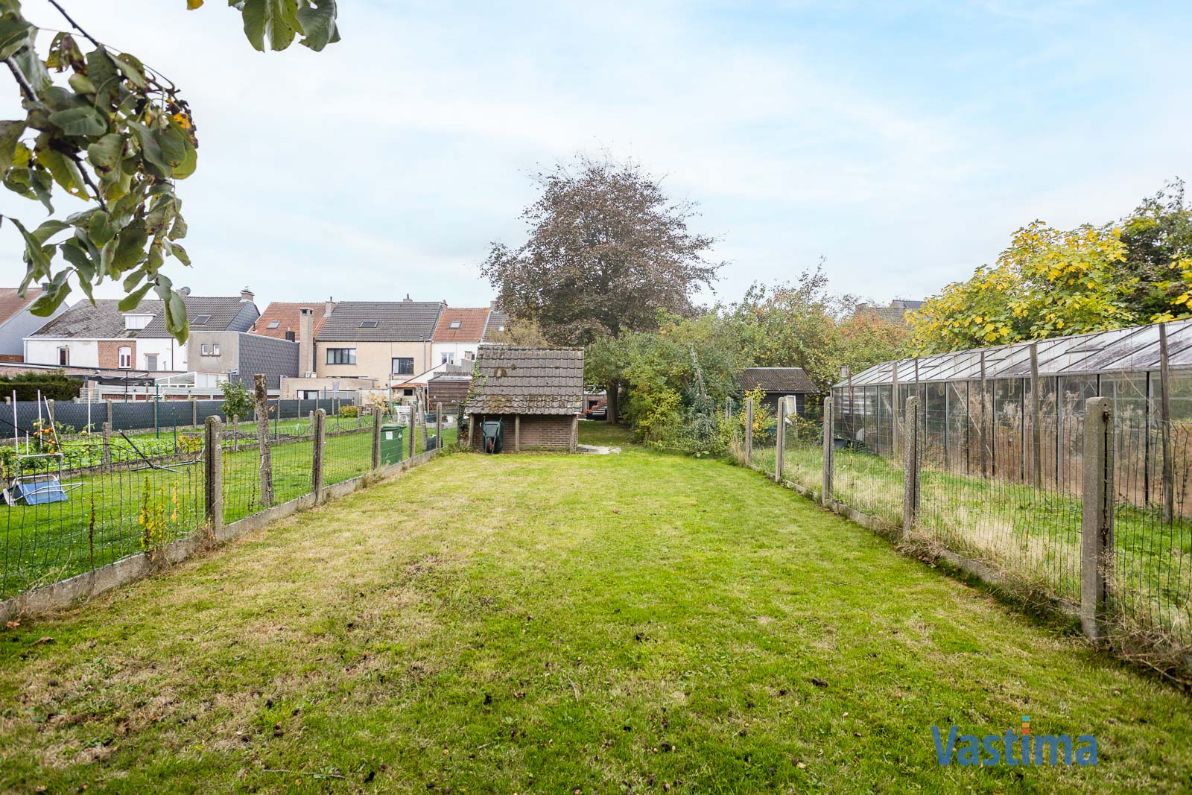 Instapklare architectenwoning met 4 slaapkamers, tuin en garage nabij centrum Erembodegem foto 34