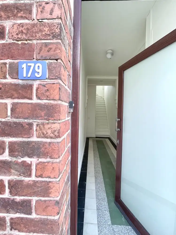 WONING | 2 KAMERS | TUIN |PARKING | GARAGE foto 7