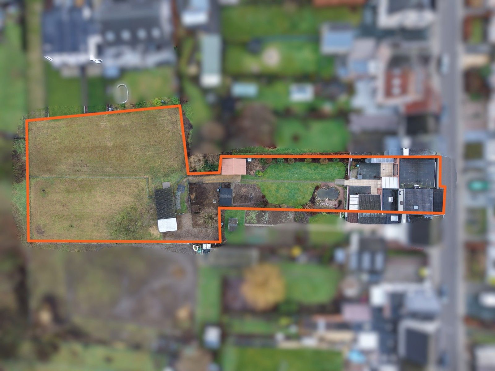 Uitzonderlijke woning met dubbele garage op 25a08ca foto 2