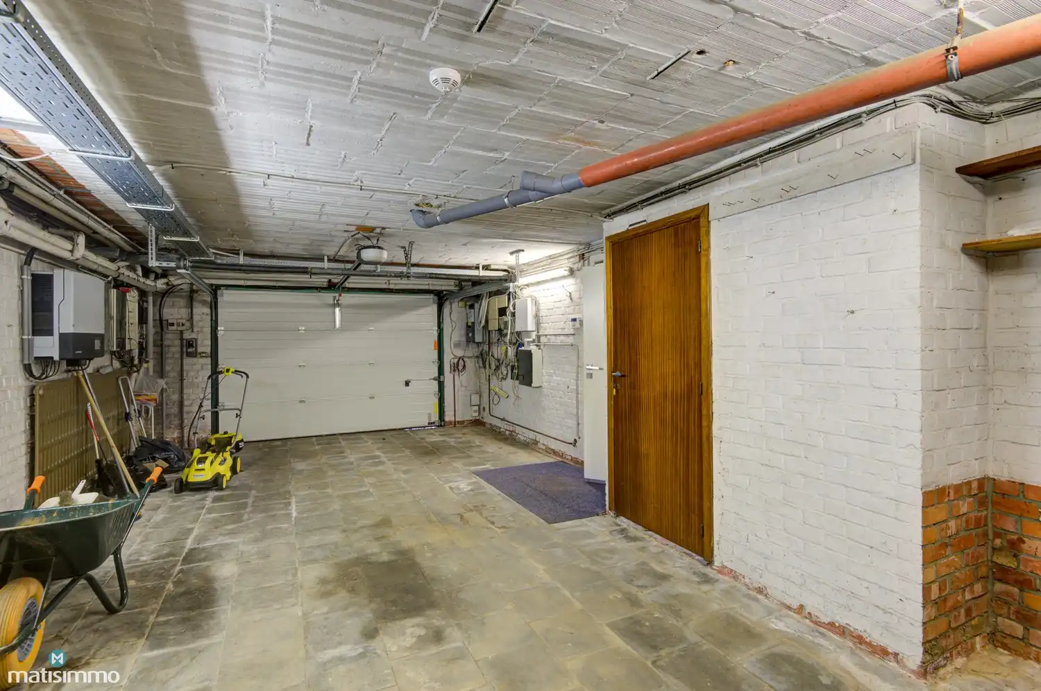 RUIME WONING MET 5 SLAAPKAMERS, INPANDIGE GARAGE EN WELLNESSRUIMTE OP EEN RUIM PERCEEL foto 43