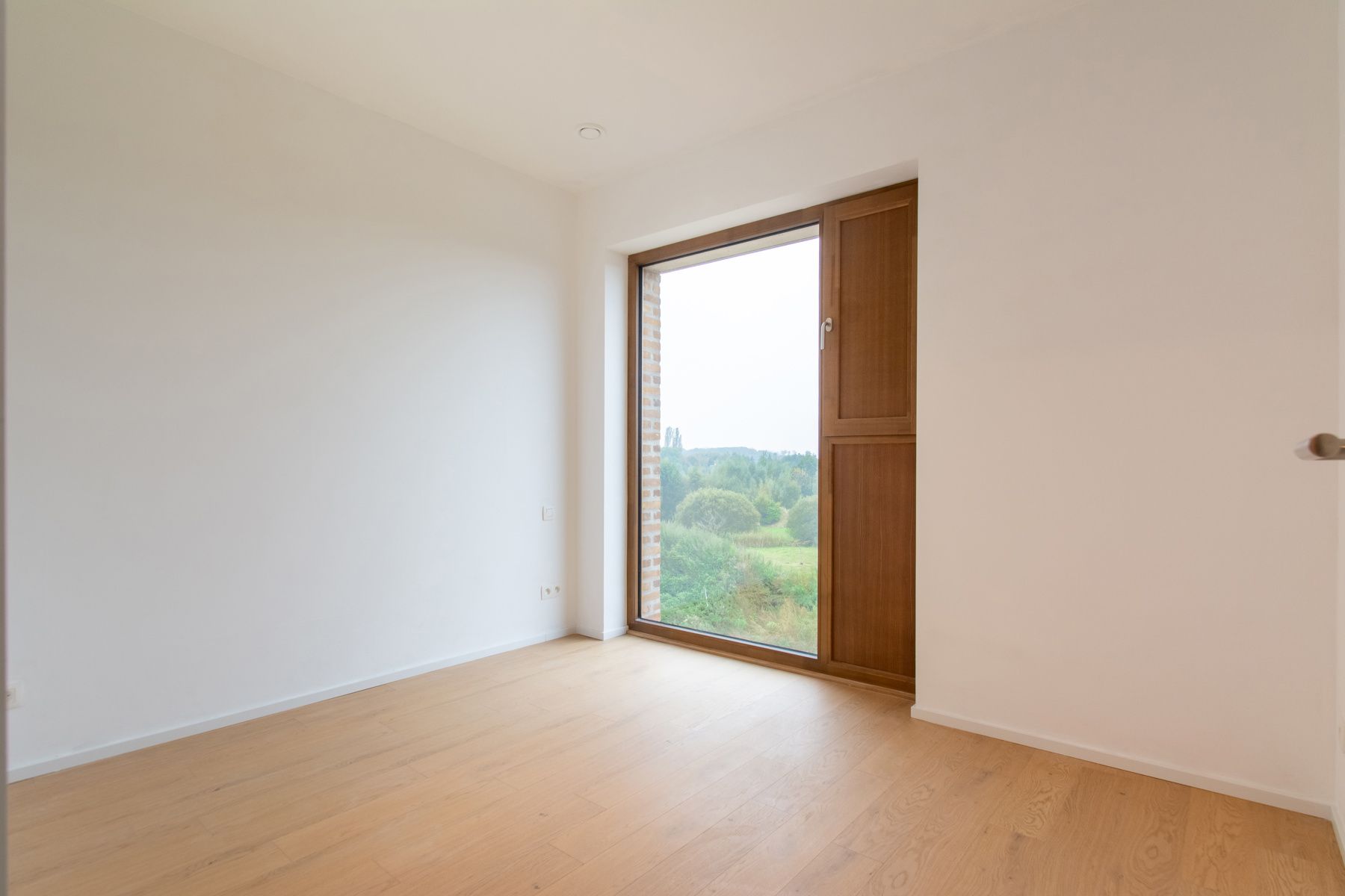 Rustig en comfortabel 3slpk appt. met zicht op park  foto 21