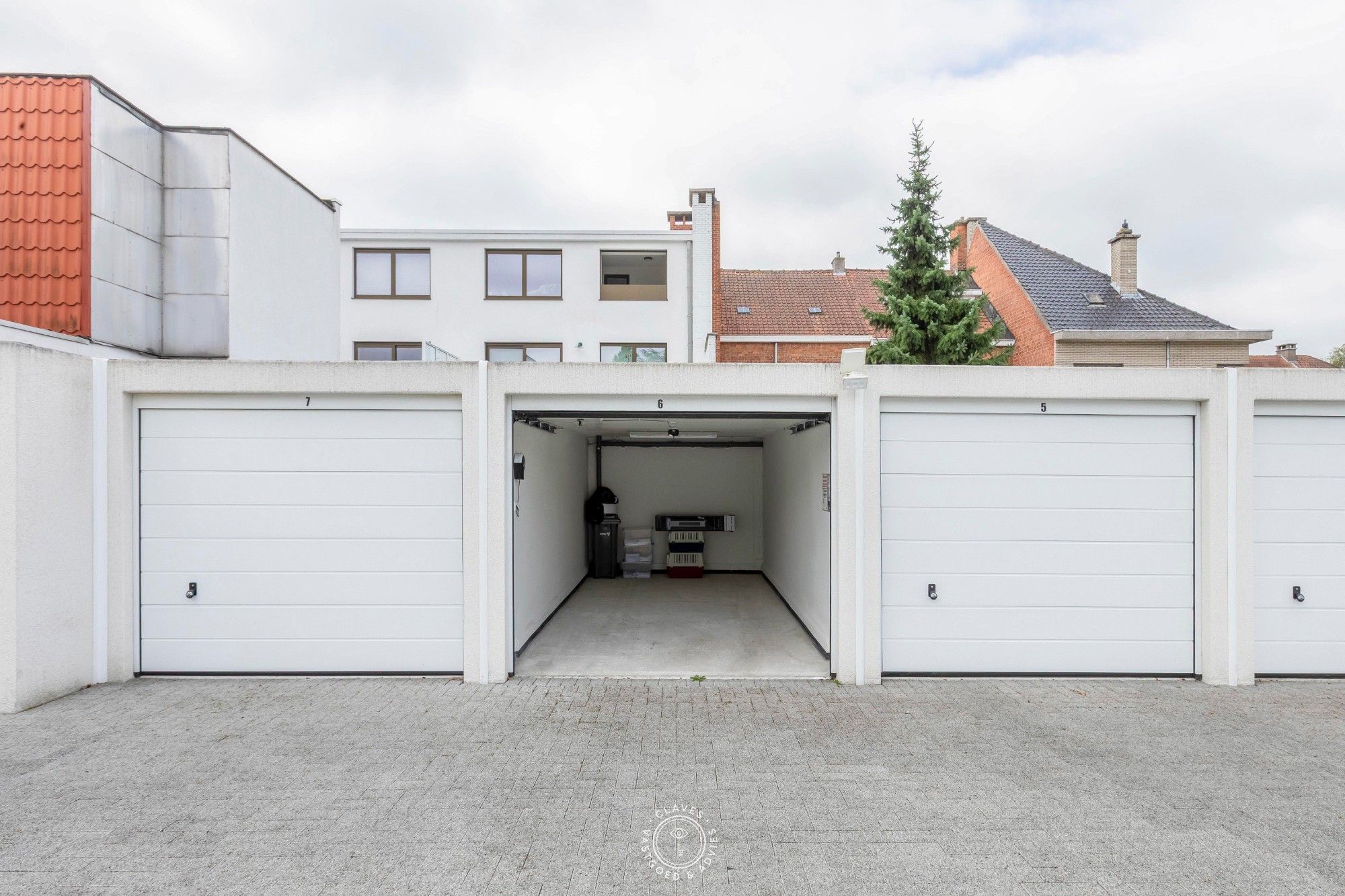 Modern appartement met 2 slaapkamers, groot terras en garagebox op centrale ligging in Sint-Niklaas foto 10