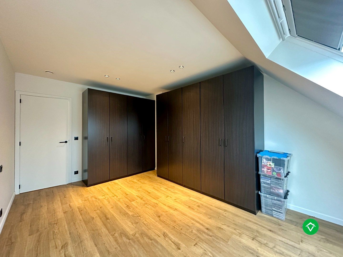 Penthouse met drie slaapkamers en garage in het centrum Koekelare foto 13