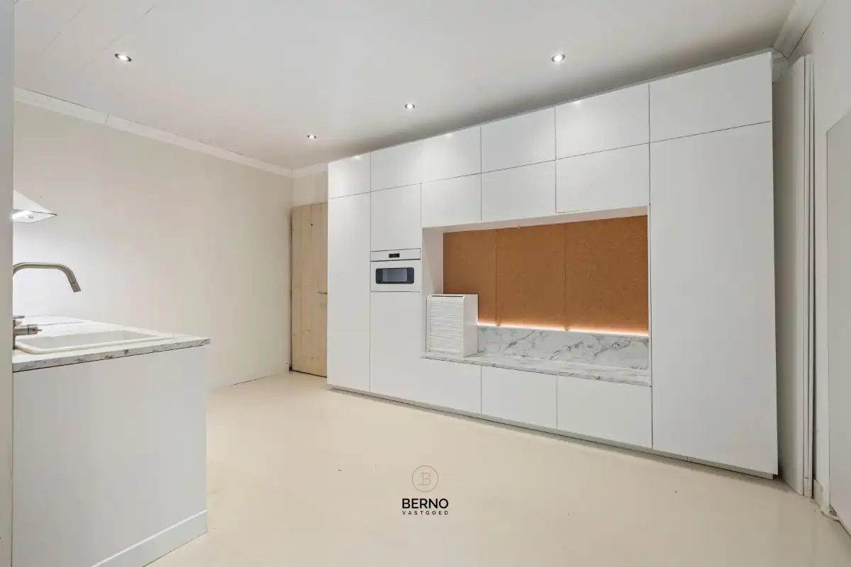 Veelzijdig pand met ruimte, rust en eindeloze mogelijkheden foto 5