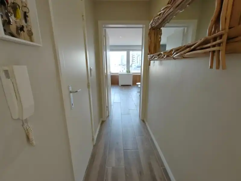 Hoekappartement met zicht op zee en de Zeedijk foto 3