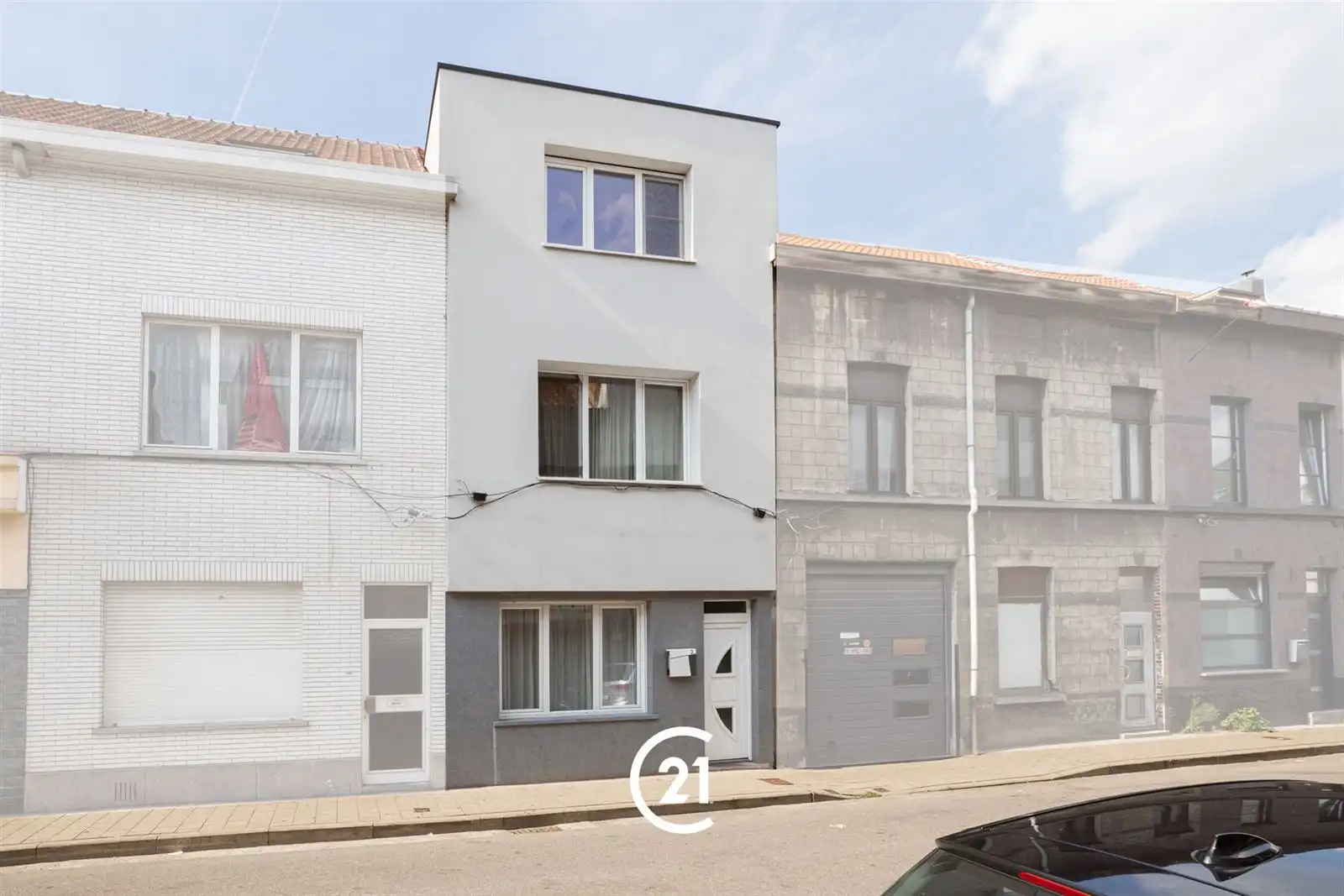 Toffe, gerenoveerde woning met 3 slaapkamers in Gent. foto {{pictureIndex}}