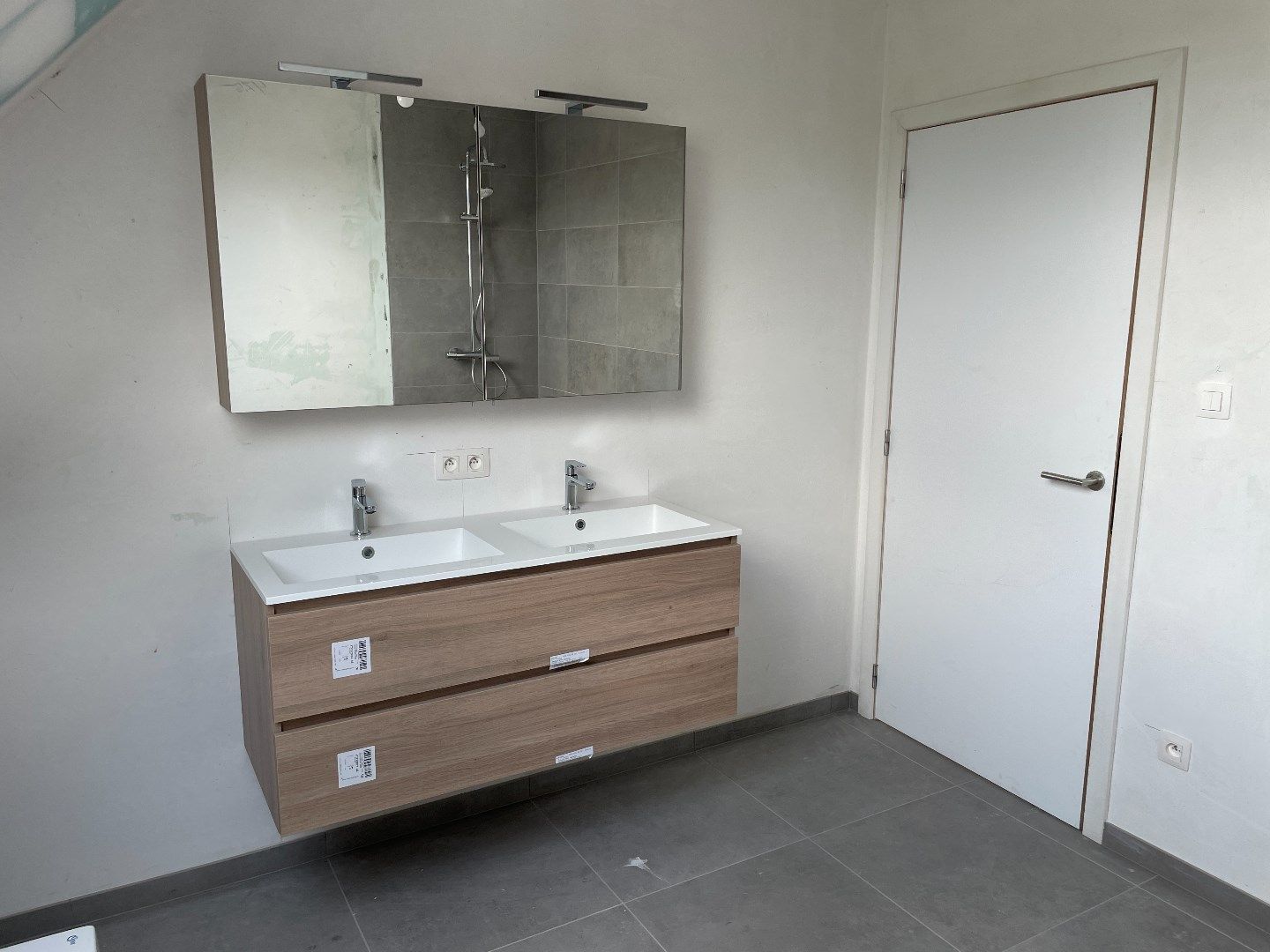 Bijzonder ruim appartement te Kluizen foto 18