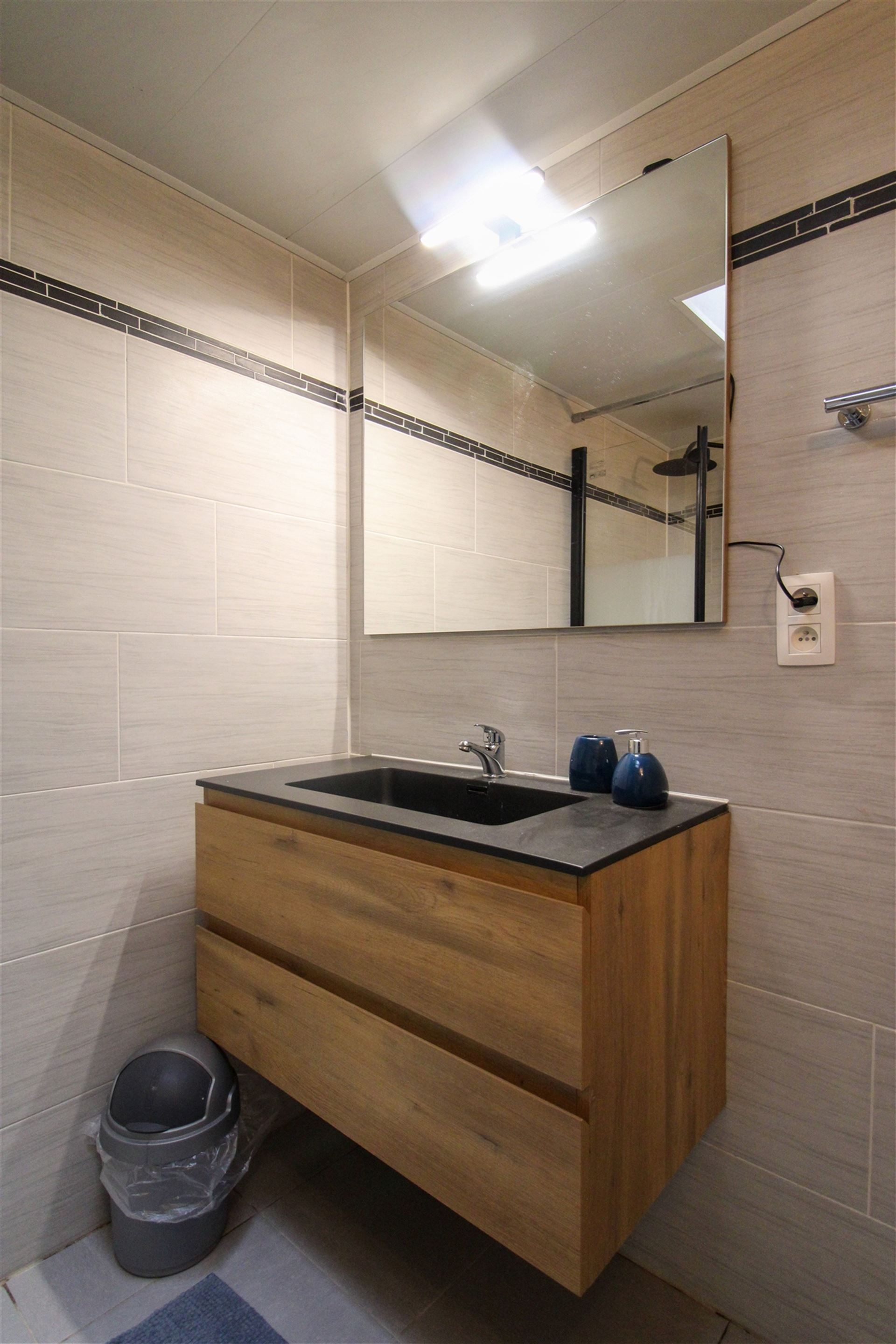 Vakantiewoning met inboedel op vakantiedomein Sonnevijver te Rekem! foto 9