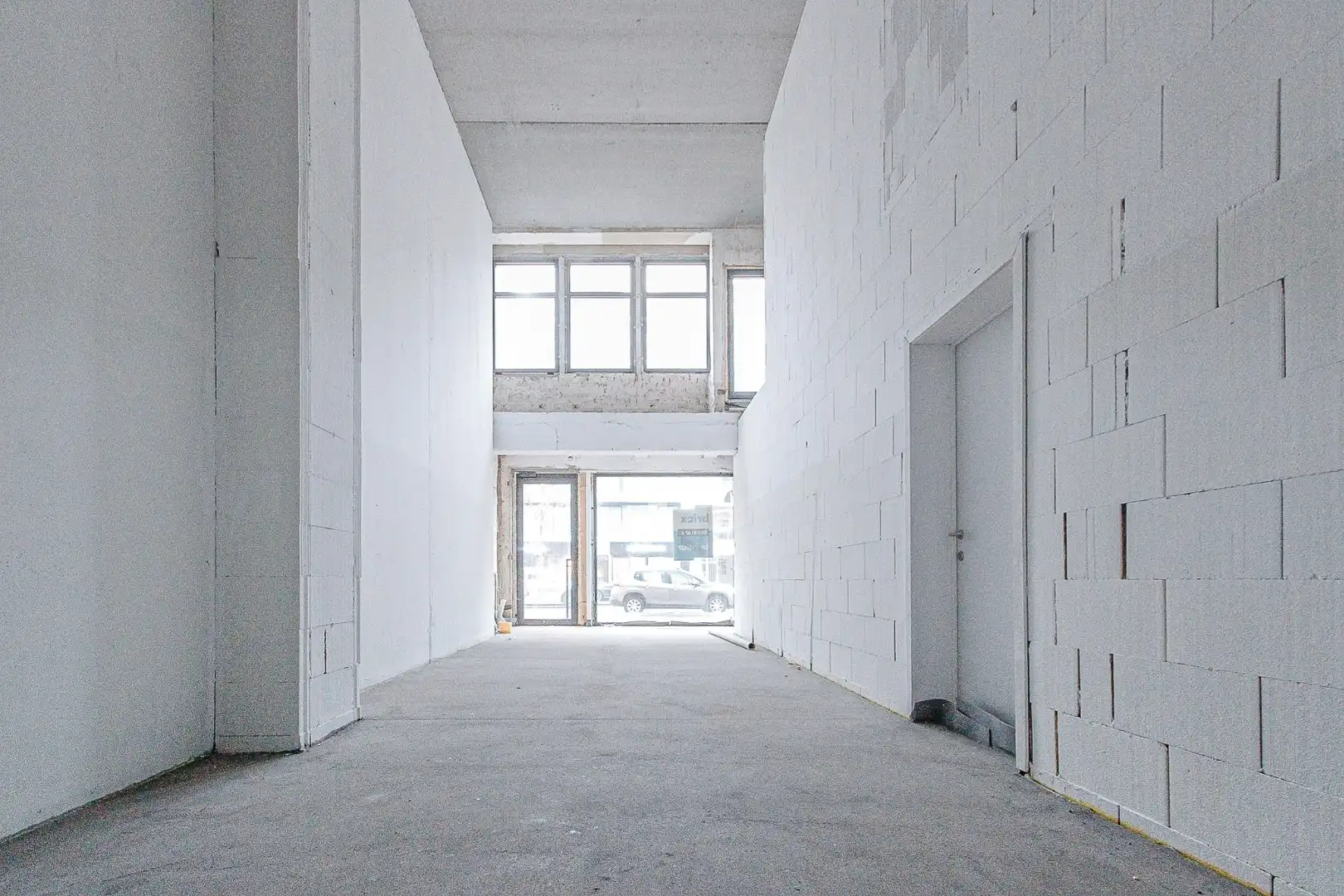 Prachtige winkel Lippenslaan 217 te huur (minimum 50% verplichting horeca of voeding) foto 9