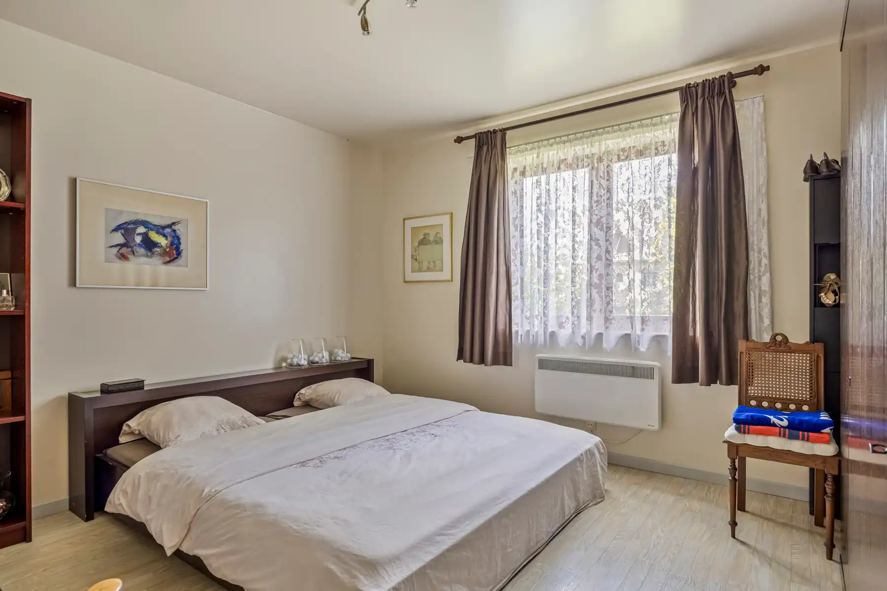 Glvrs 2-slaapkamer app LINKS foto 8