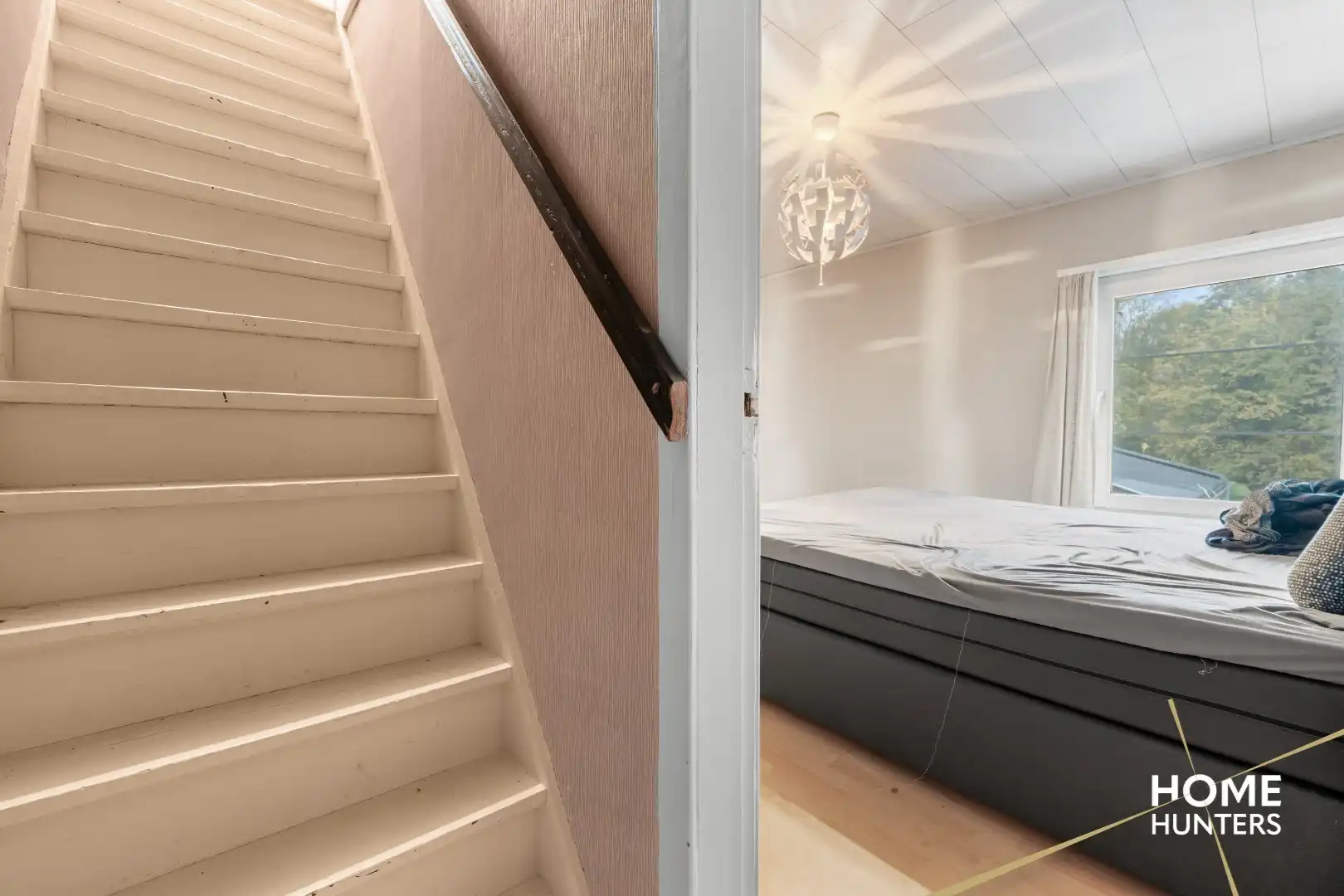 Charmante, op te frissen rijwoning met ruime tuin en 3 slaapkamers foto 18