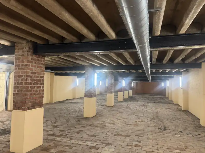Polyvalent ruimte aan Gentbruggebrug foto 7