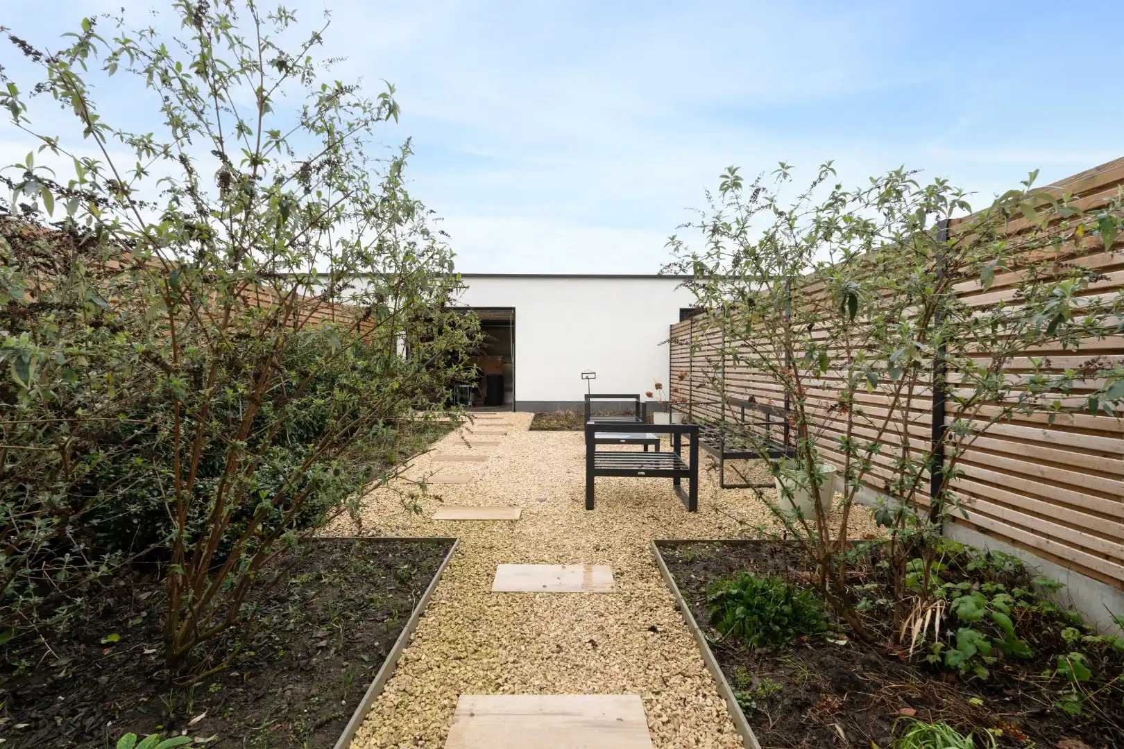 Woning met 4 kamers, 2 badkamers en 2 garages foto 17