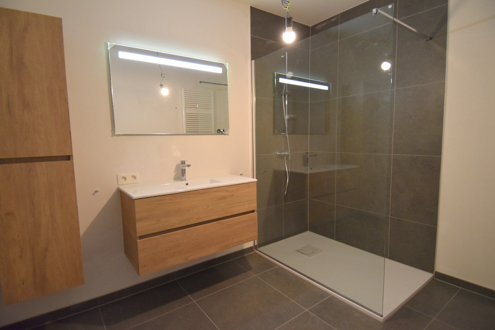 Prachtig nieuwbouw appartement met 2 terrassen in centrum Kortrijk foto 8