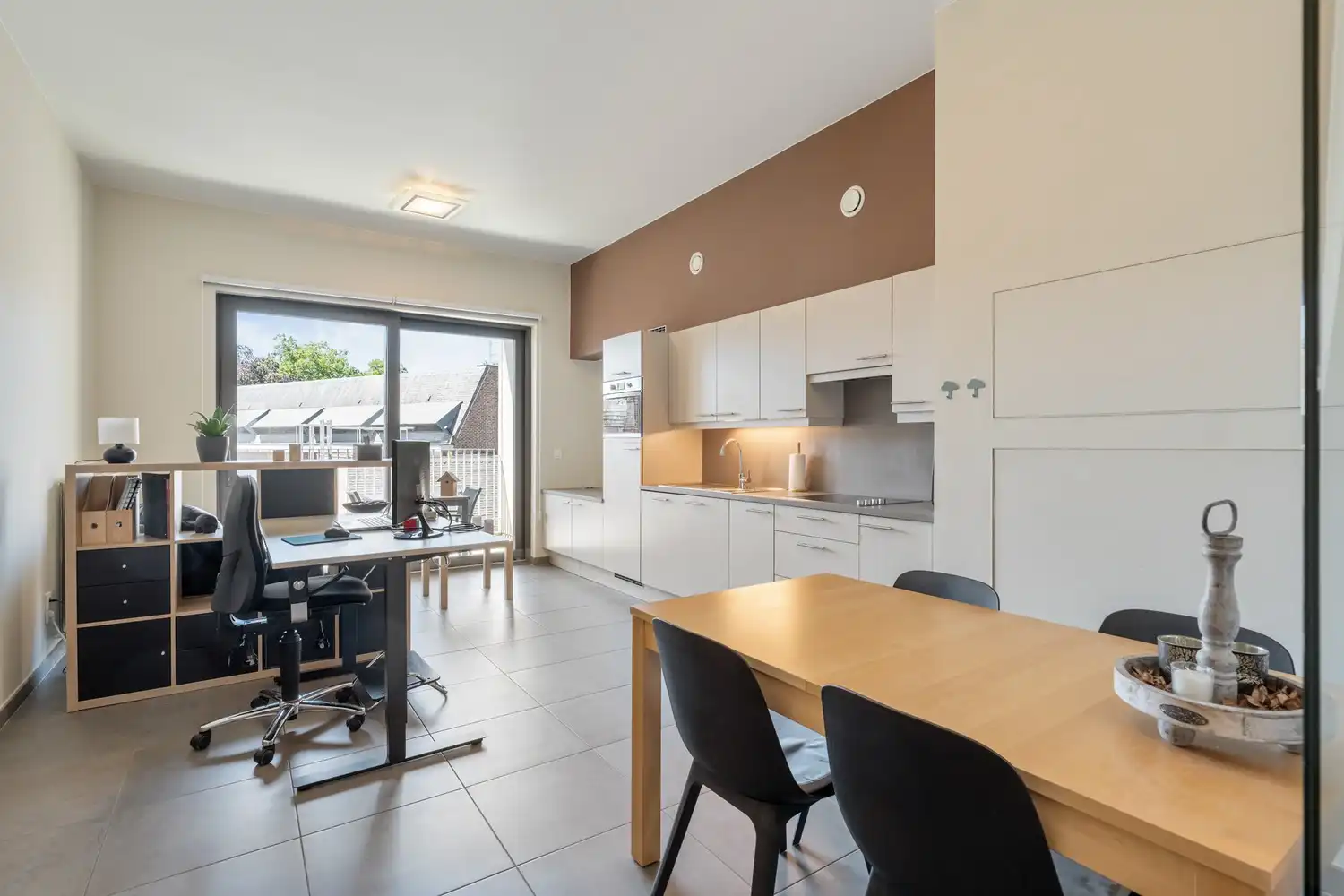 Modern en energiezuinig(A-label) appartement met 1 slaapkamer, een terras, een autostaanplaats, een kelder en een fietsenstalling te centrum Leuven! foto 8