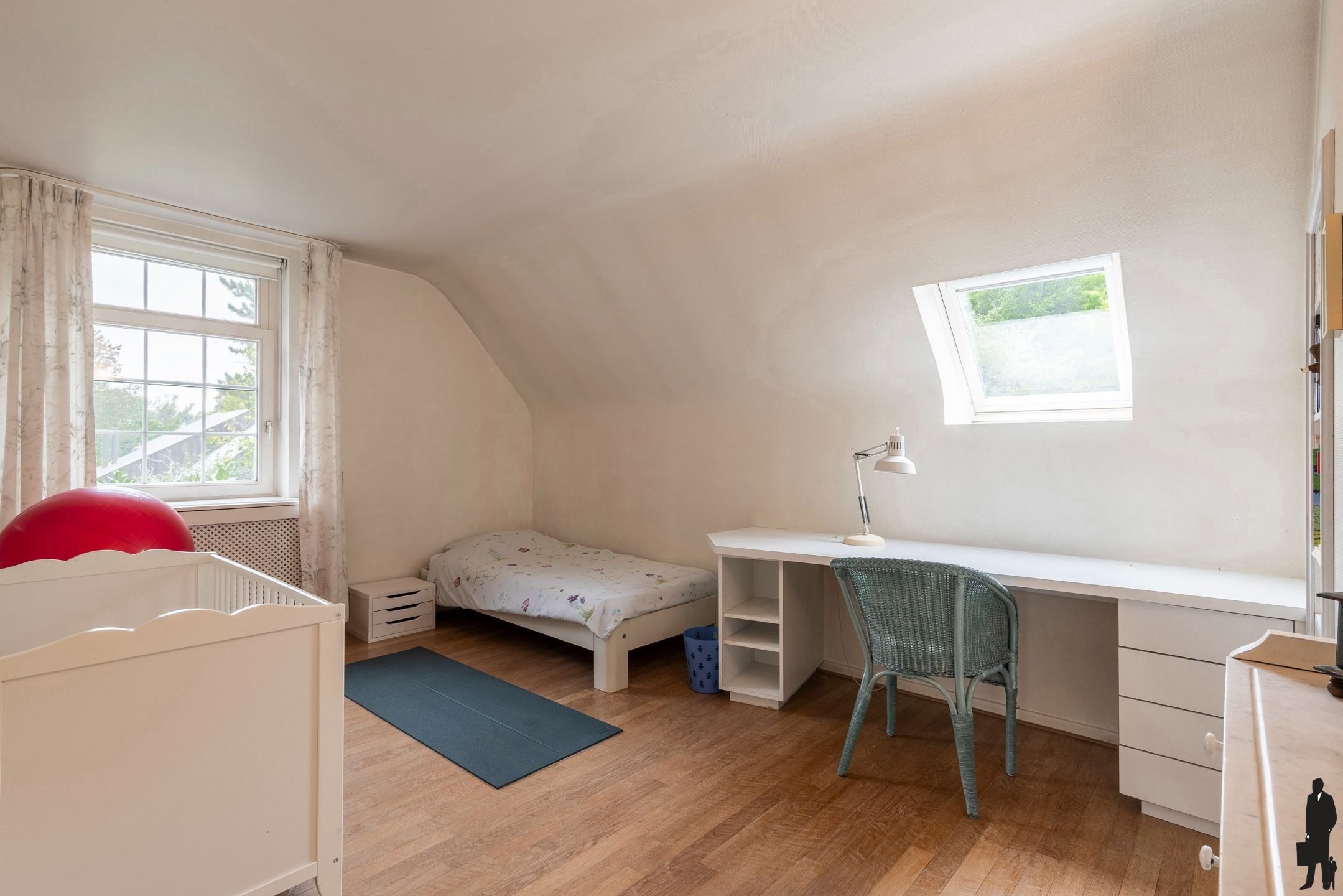 Riante villa van de hand van architect Rutten gelegen op uitstekende locatie te Turnhout  foto 26