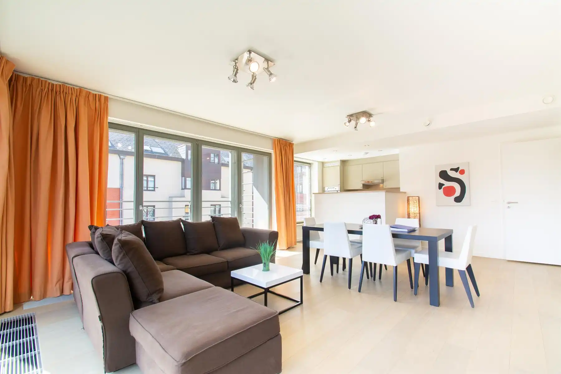 LICHTRIJK - GEMEUBELDE Studio 1 kamer (NAVO area) foto 2