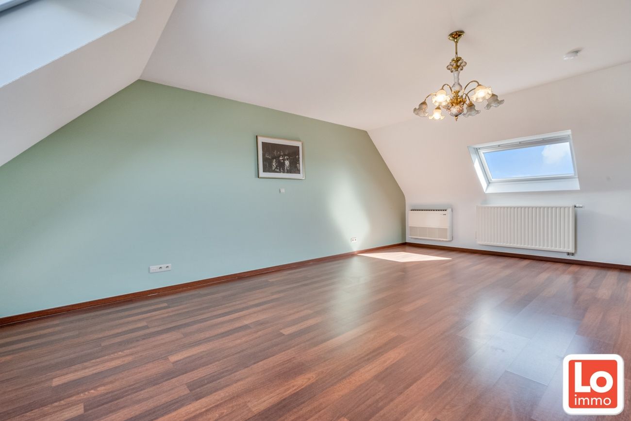 Mooi dakappartement met 3 slaapkamers, 2 badkamers, 2 terrassen (18m² & 5m²) en garagebox foto 13